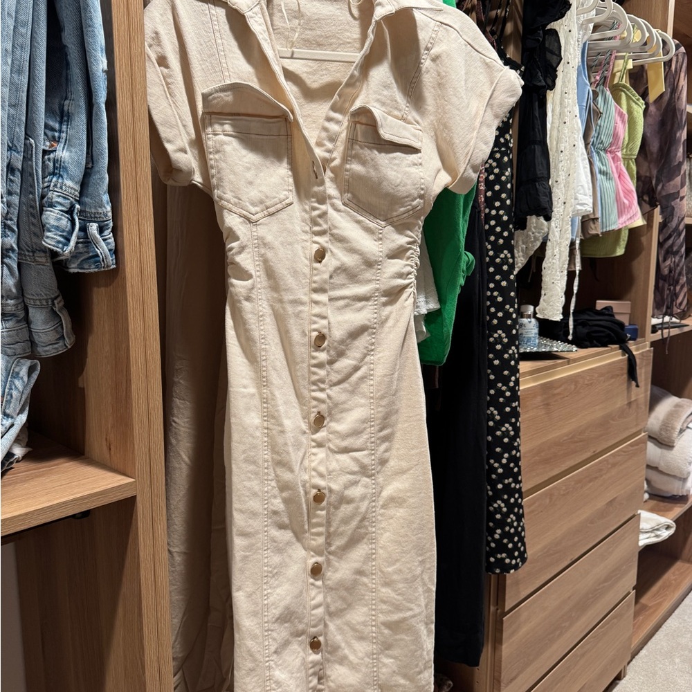 Zara Cream Button-Front Midi Dress never worn!!